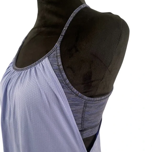 Lululemon No Limits tank lullaby Size 6, two Toned Blue - Picture 3 of 8